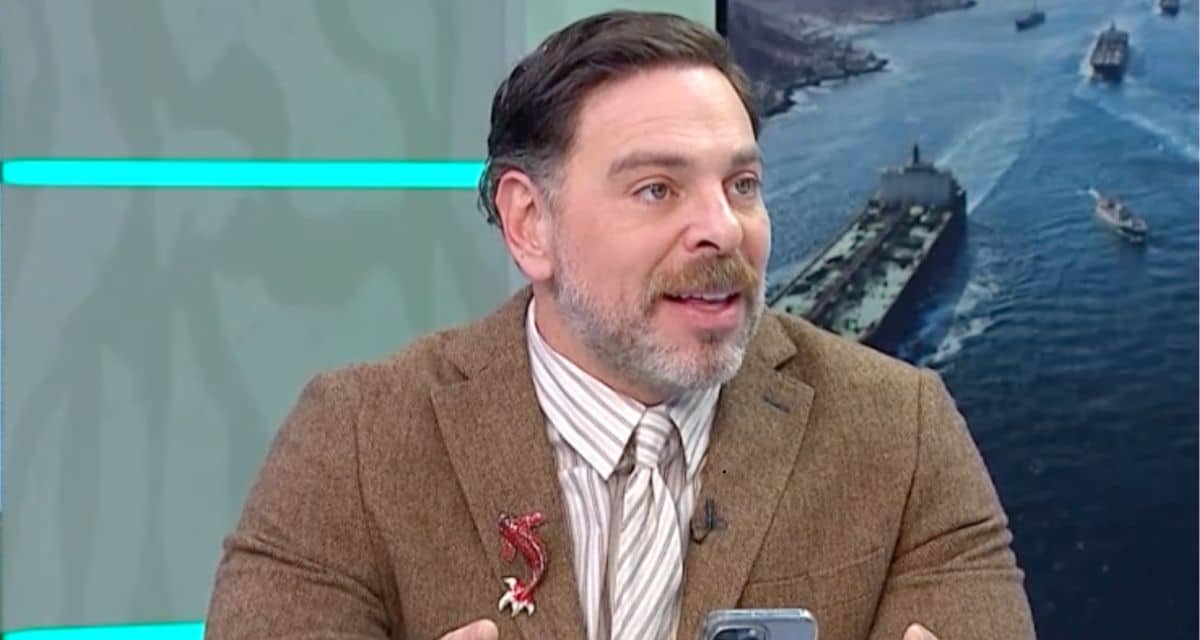 José Antonio Neme opinando sobre política durante programa Mucho Gusto