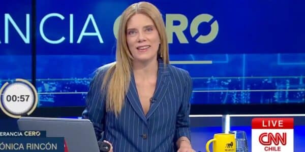 Mónica Rincón reaccionando a comentario ofensivo en X