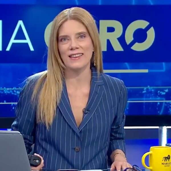 Mónica Rincón reaccionando a comentario ofensivo en X