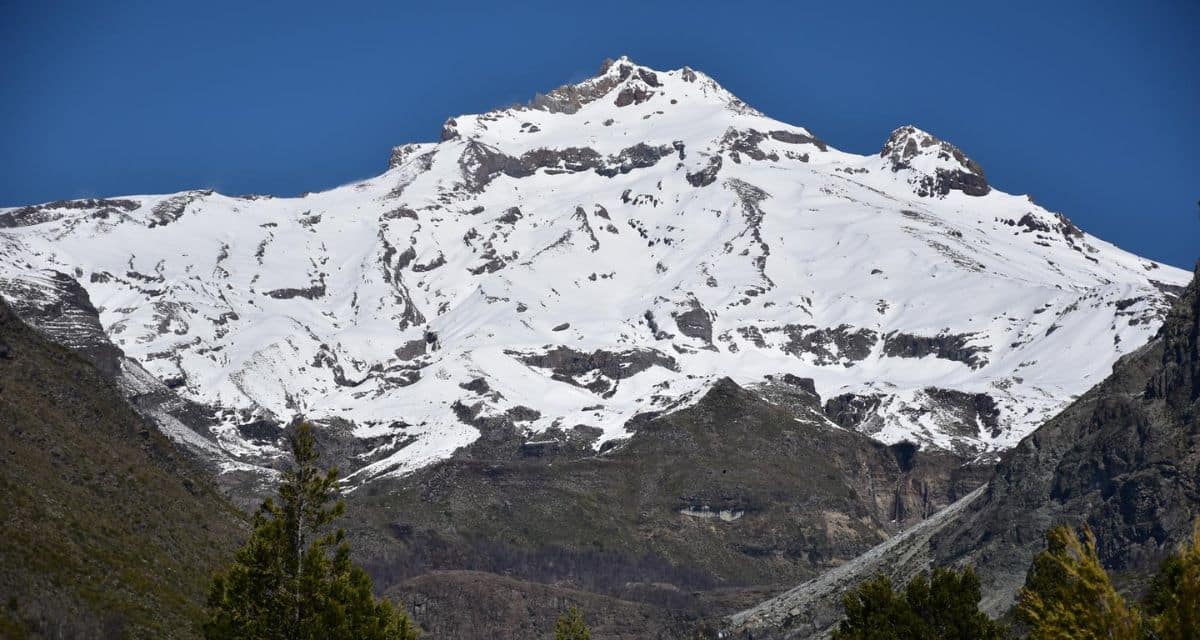 Volcán Nevado de Longaví bajo vigilancia tras actividad sísmica registrada