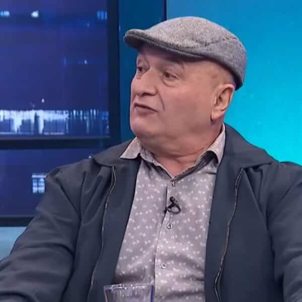 Ricardo Meruane comentando el cambio de gabinete en programa de televisión