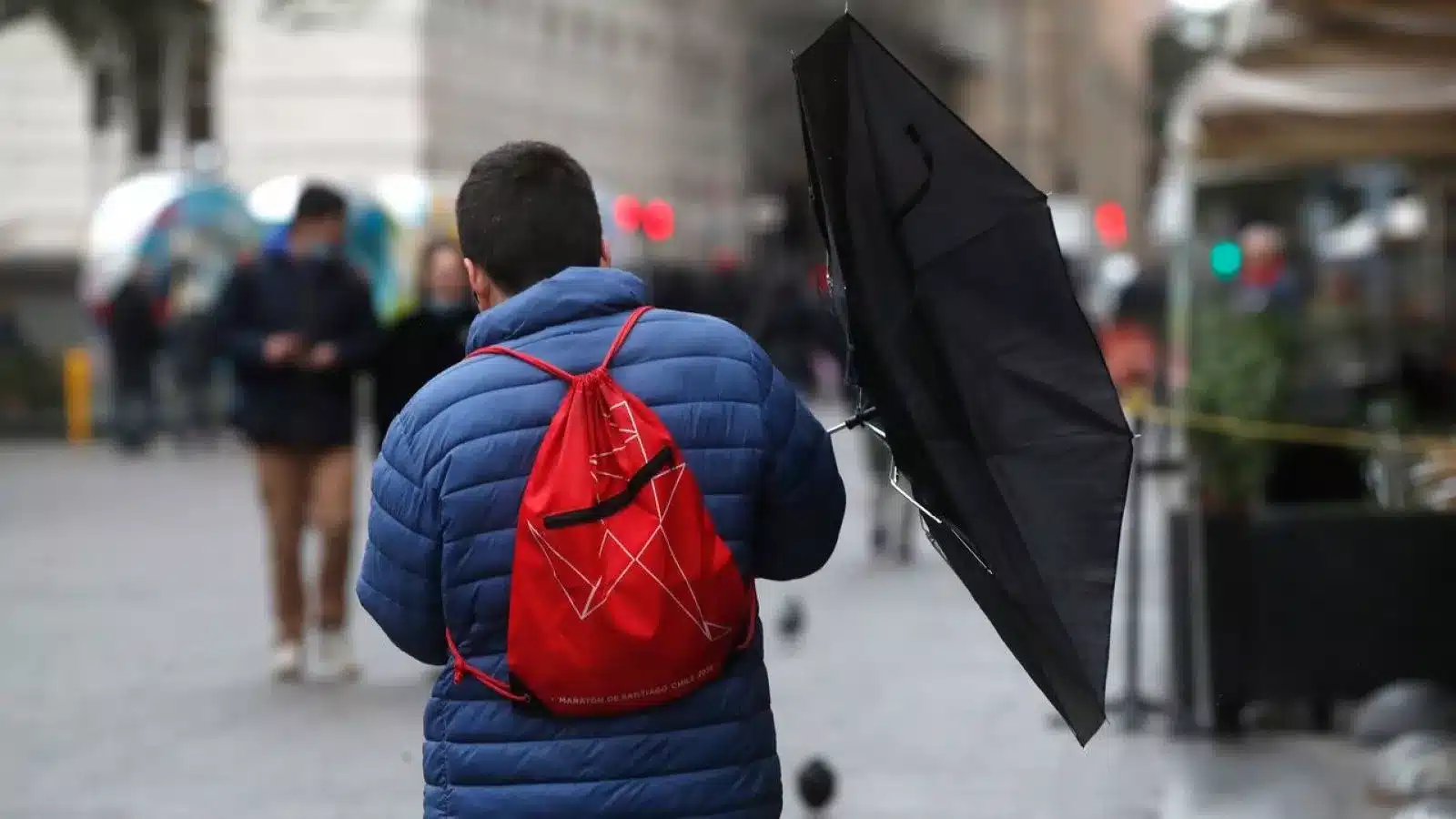 Alerta por viento con ráfagas de hasta 100 km/h en Antofagasta y Atacama