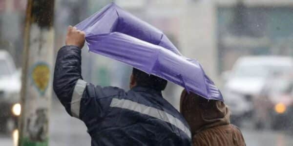 Alerta por viento emitida por la DMC para nueve regiones del país con rachas de hasta 80 kilómetros por hora