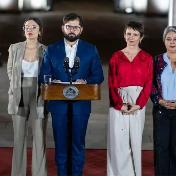 Boric frente a frente expone episodios internos del gobierno de Gabriel Boric y tensiones entre ministras