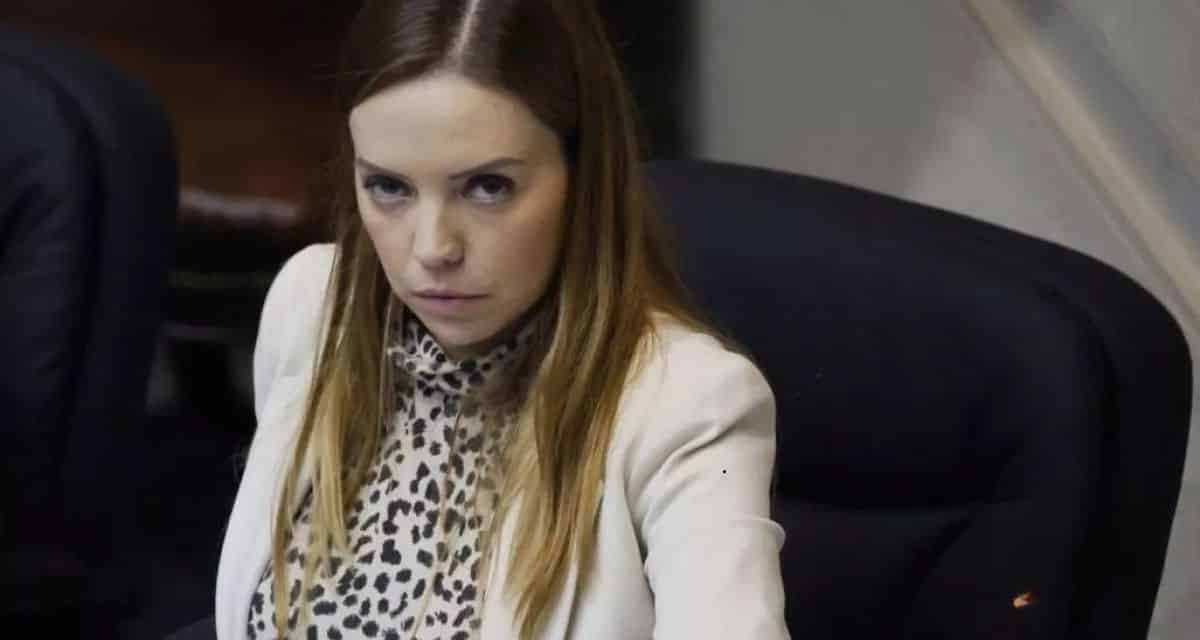 Camila Flores responde tras descargos públicos de Percy Marín