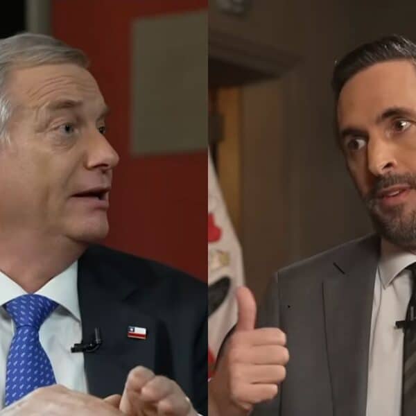 Daniel Matamala enfrenta a José Antonio Kast por el cambio de gabinete durante entrevista en CHV Noticias