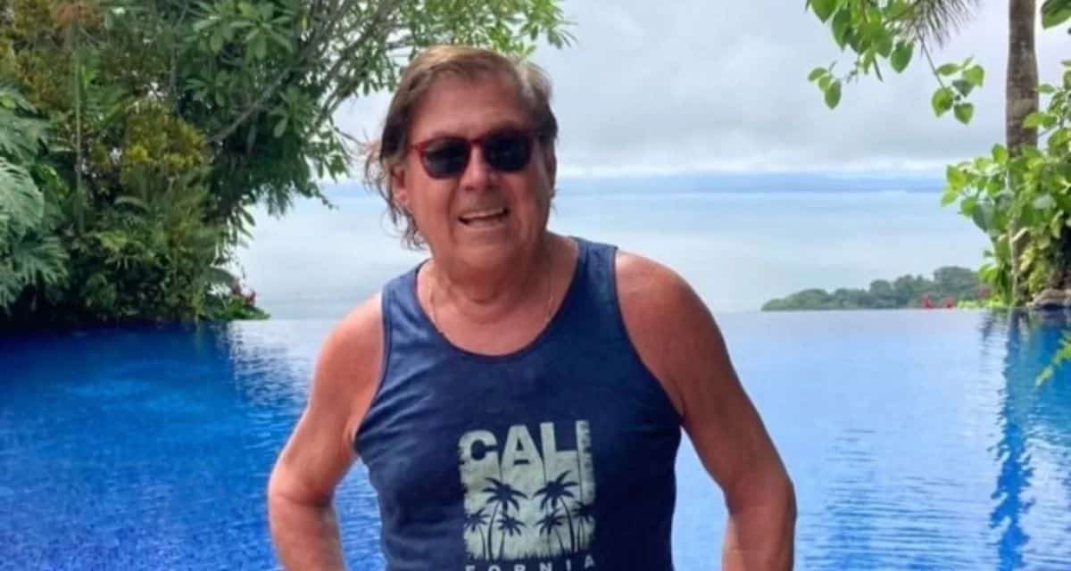 Emeterio Ureta aparece en fotos junto a una nueva conquista durante una cena en Santiago