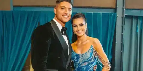 Emilia Dides posa en bikini junto a Sammis Reyes y su hija durante sus 27 años