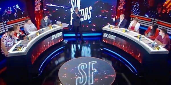 Gonzalo Feito es cuestionado por Cuchillo Eyzaguirre y panelistas tras salir de Sin Filtros