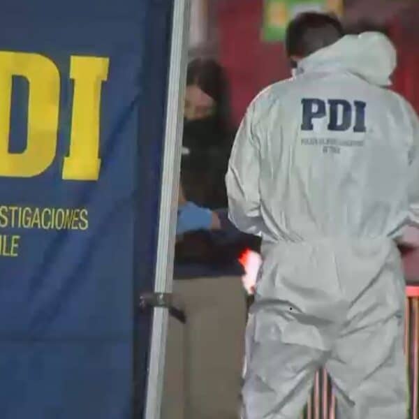 Labores de la PDI tras el homicidio en Pedro Aguirre Cerda