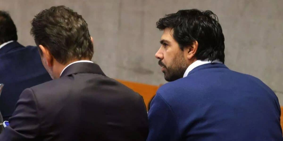 Joaquín Lavín León aparece vinculado a nuevos audios sobre facturas y pagos en causa judicial