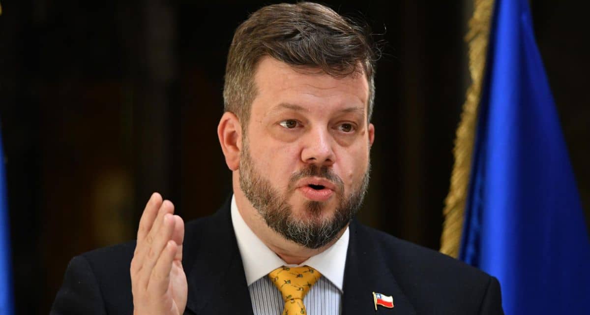 Johannes Kaiser cuestiona a Guillermo Ramírez por discusión sobre indultos