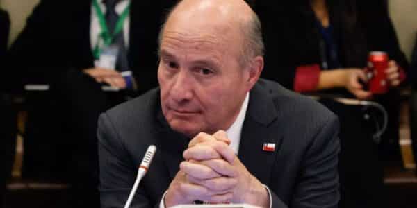 Jorge Quiroz informó las nuevas metas de déficit estructural y deuda pública hacia 2030