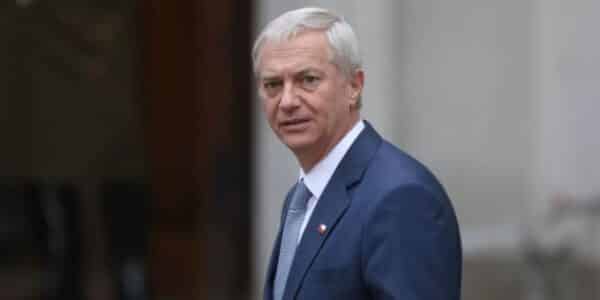 José Antonio Kast realiza advertencia económica durante firma de indicaciones al proyecto de sala cuna universal