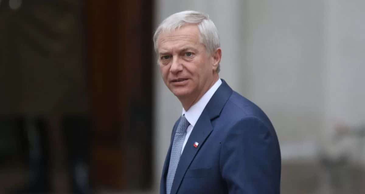 José Antonio Kast realiza advertencia económica durante firma de indicaciones al proyecto de sala cuna universal