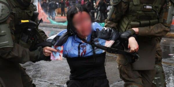 Joven herida en marcha Confech tras incidentes registrados en la Región Metropolitana