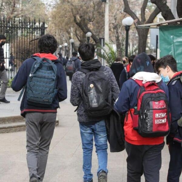Ley 21.645 permite solicitar feriado preferente y teletrabajo a padres y cuidadores