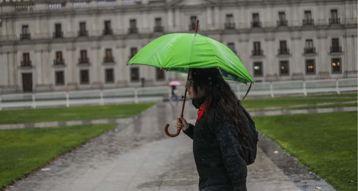 Lluvia en Santiago proyectada para junio tras un mayo con escasas precipitaciones