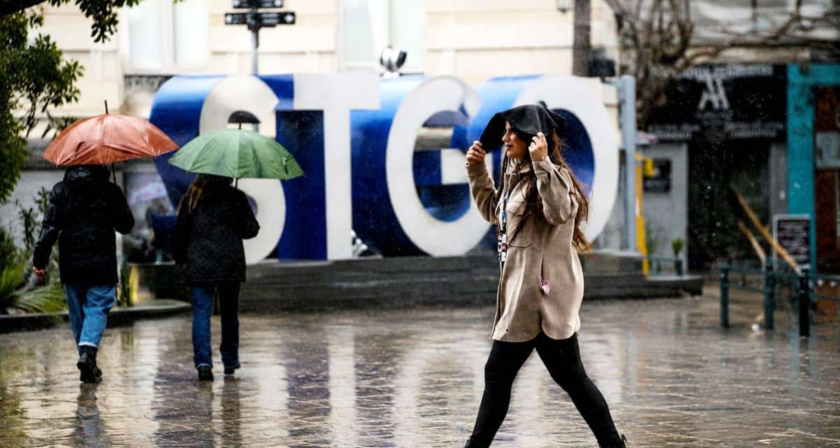 Lluvia en Santiago podría registrarse durante la madrugada del jueves 18 de junio