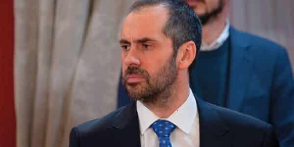 Nicolás Grau entrega declaraciones luego de la acusación constitucional aprobada
