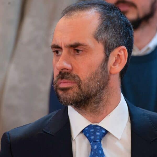 Nicolás Grau entrega declaraciones luego de la acusación constitucional aprobada