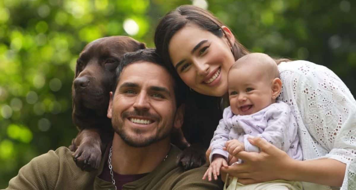 Pangal Andrade sostiene a su hija Alanna mientras Meli Noto reacciona nerviosa en un video viral