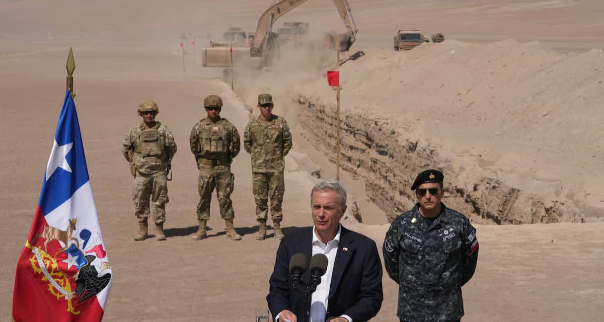 Puente clandestino en Colchane construido sobre zanja fronteriza entre Chile y Bolivia