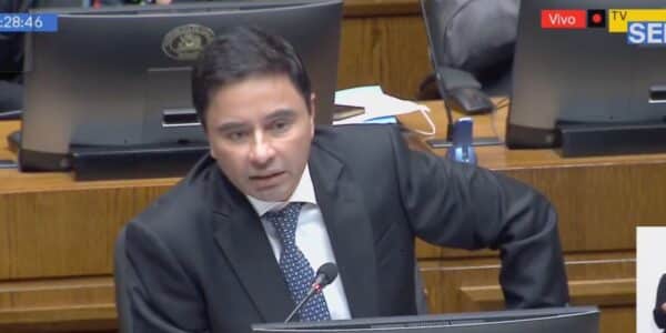 Rodolfo Carter realiza duro descargo contra el Gobierno por casinos online