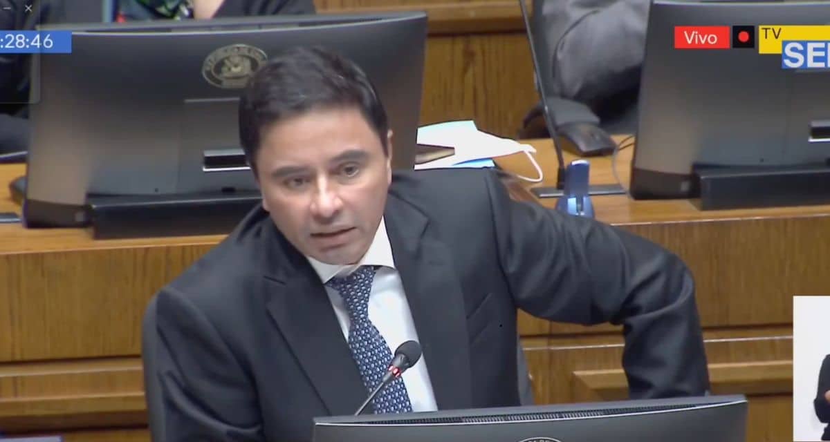 Rodolfo Carter realiza duro descargo contra el Gobierno por casinos online