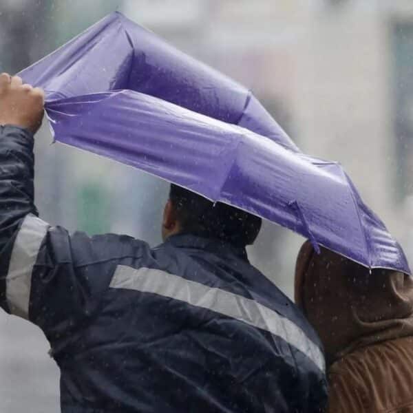 Sistema frontal llegará a Chile con lluvias y fuertes vientos en varias regiones