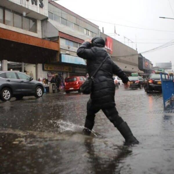 Sistema frontal podría provocar lluvias intensas entre Biobío, Maule y sectores de la zona central