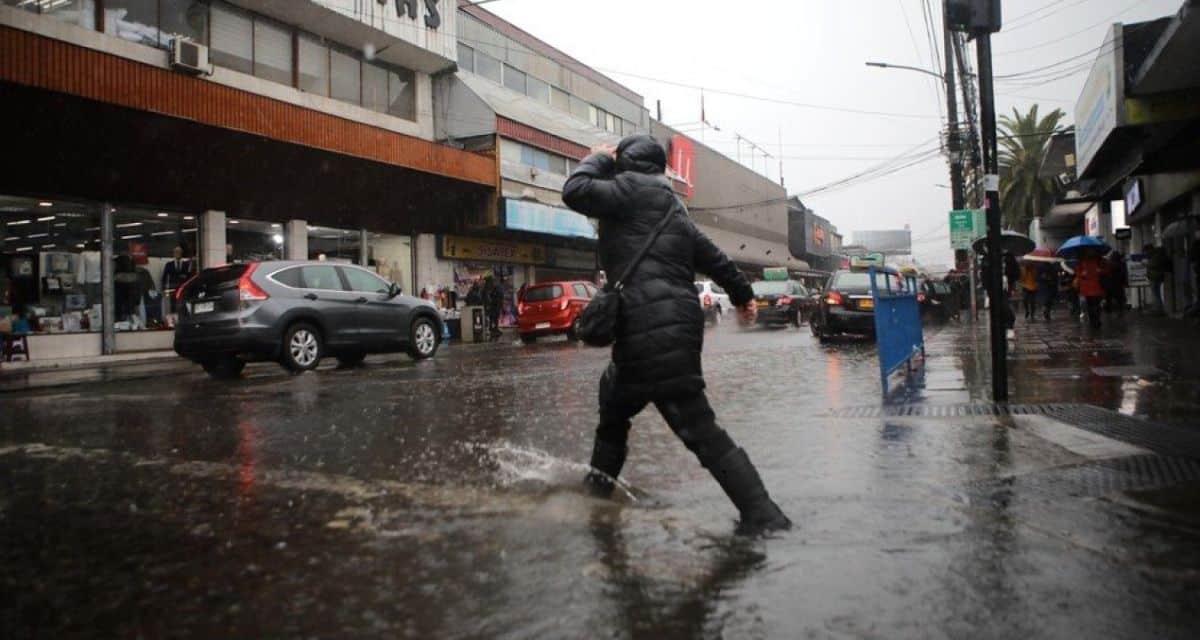 Sistema frontal podría provocar lluvias intensas entre Biobío, Maule y sectores de la zona central