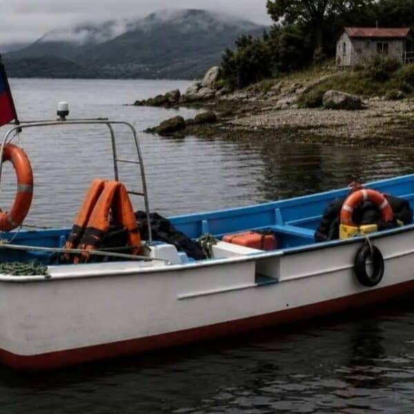 Tragedia en Calbuco deja a un padre y su hija fallecidos tras volcamiento de bote cerca de Isla Puluqui
