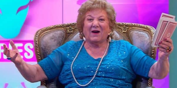 Yolanda Sultana emociona a sus seguidores tras predecir futuro político de Javier Olivares