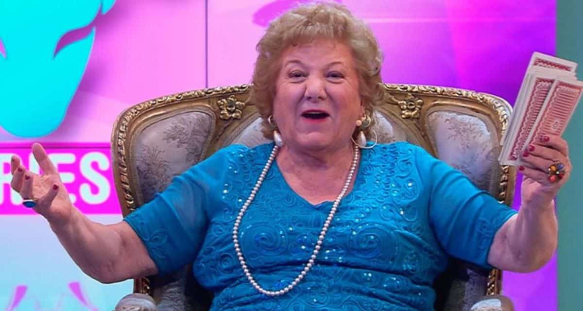 Yolanda Sultana emociona a sus seguidores tras predecir futuro político de Javier Olivares