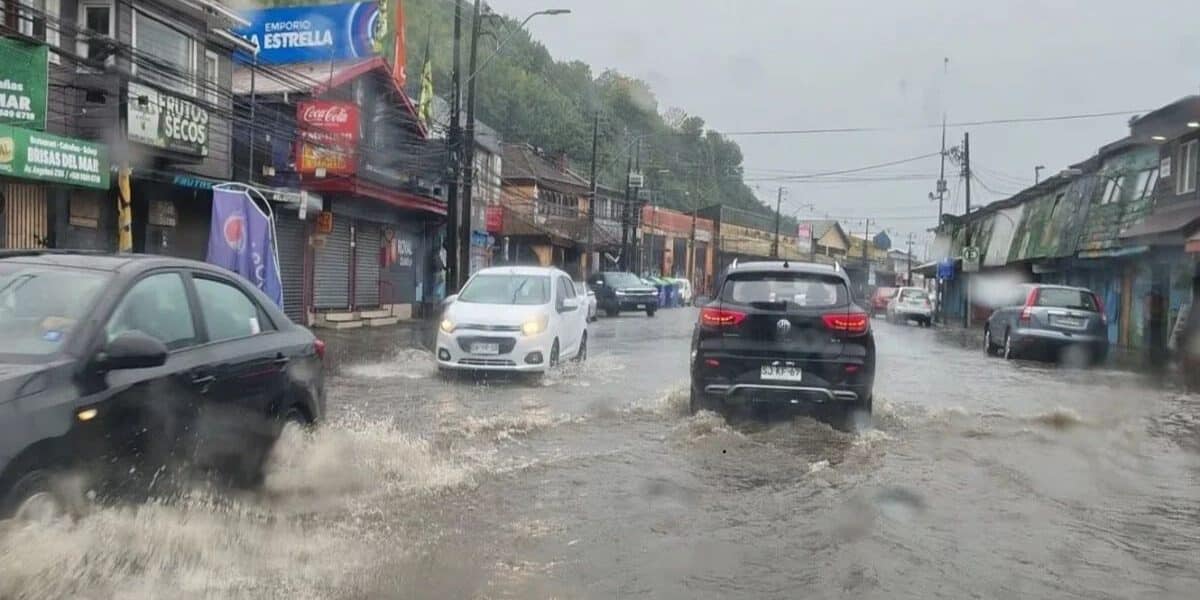 Alarma meteorológica por precipitaciones intensas y riesgo de aluviones en La Araucanía y Los Ríos