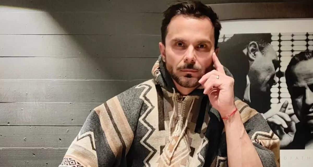 Álvaro Ballero revela que está con dos terapeutas tras salir del reality de Mega