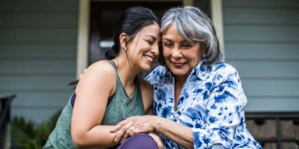 Beneficios para adultos mayores que pueden cobrarse o solicitarse durante julio en Chile