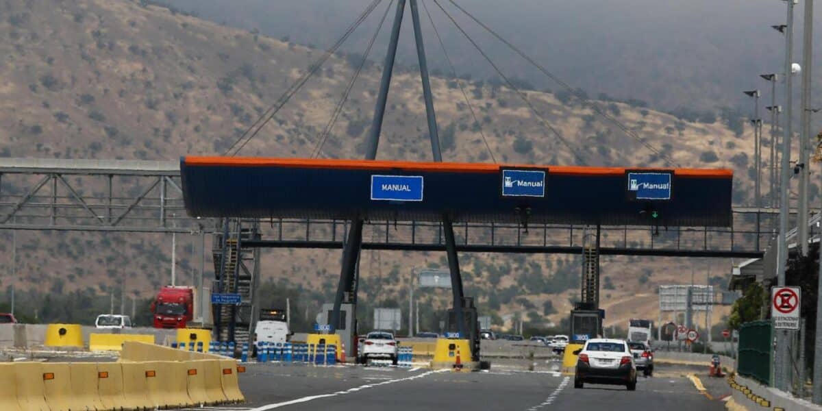 Diputados impulsan revisión de concesiones de carreteras y cobros de peajes en Chile