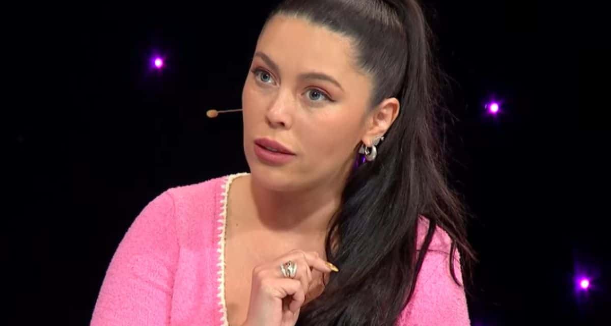 Daniela Aránguiz durante una aparición televisiva en la que habló sobre sus raíces familiares
