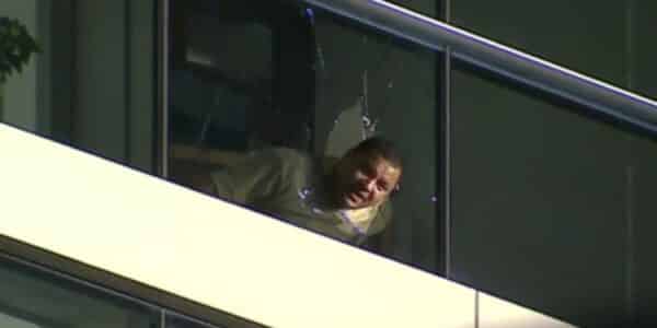 Detective PDI parapetado en un edificio de Las Condes tras denunciar presuntas irregularidades institucionales