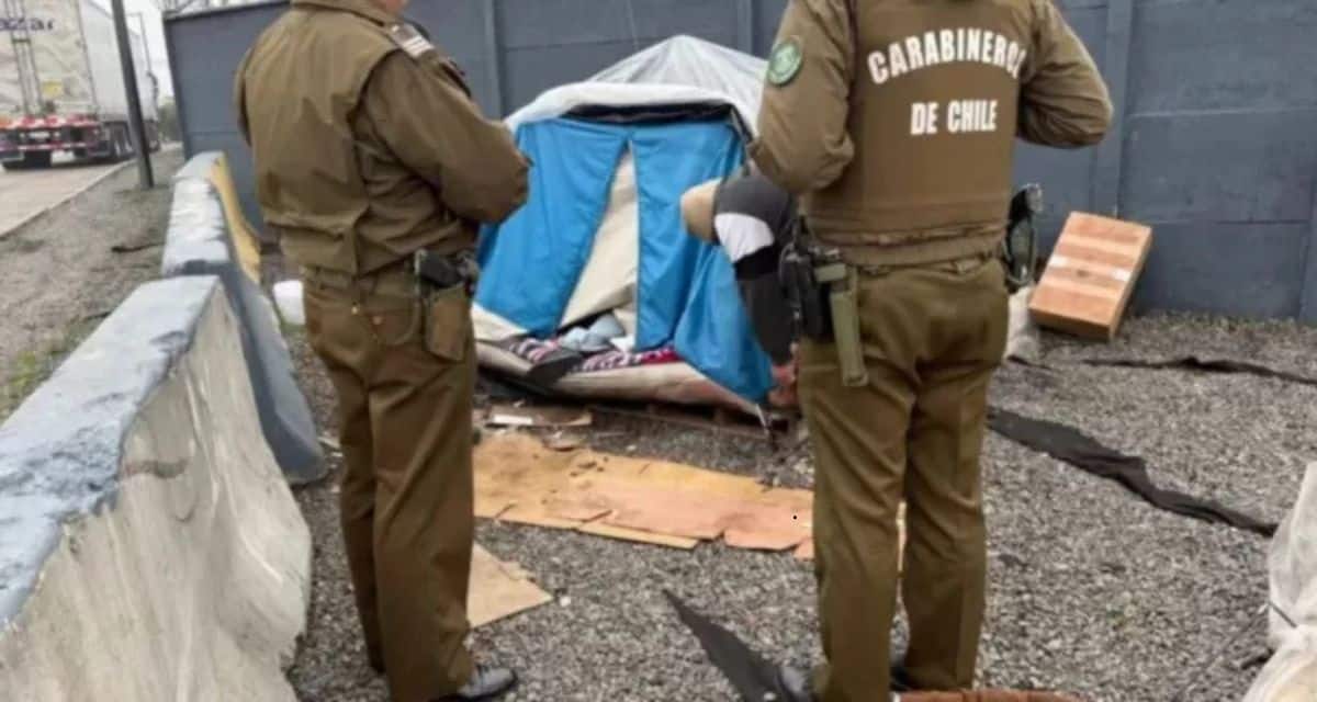 Familia venezolana en Chillán junto a bebé de 5 meses encontrada en carpa cerca de la Ruta 5 Sur