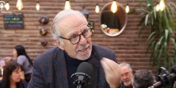 Fernando Paulsen cuestiona el manejo comunicacional del Gobierno durante el podcast Peyo