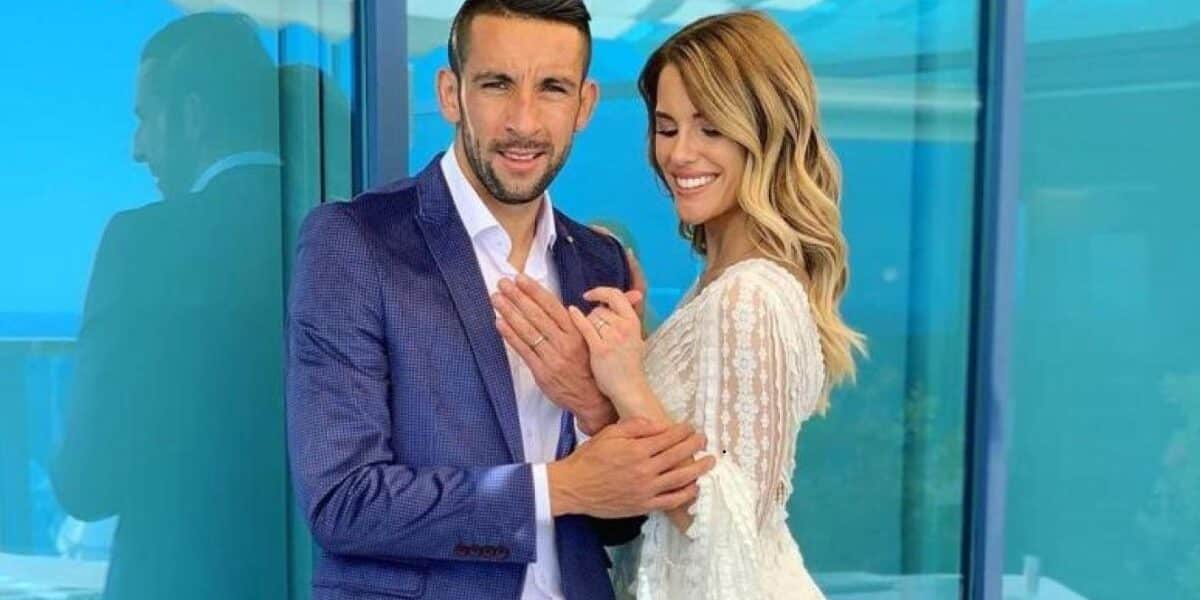 Gala Caldirola aparece junto a su hija Luz Elif, fruto de su relación con Mauricio Isla