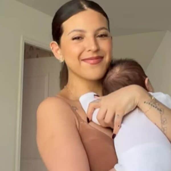 Ignacia Antonia comparte por primera vez el perfil completo de su hija Amelia en redes sociales