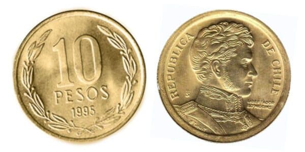 Monedas de $10 incautadas por Aduanas en Valparaíso antes de ser enviadas a China