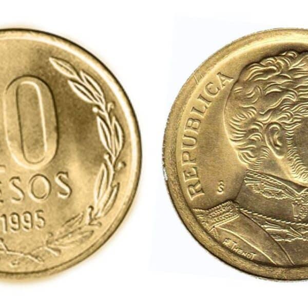 Monedas de $10 incautadas por Aduanas en Valparaíso antes de ser enviadas a China