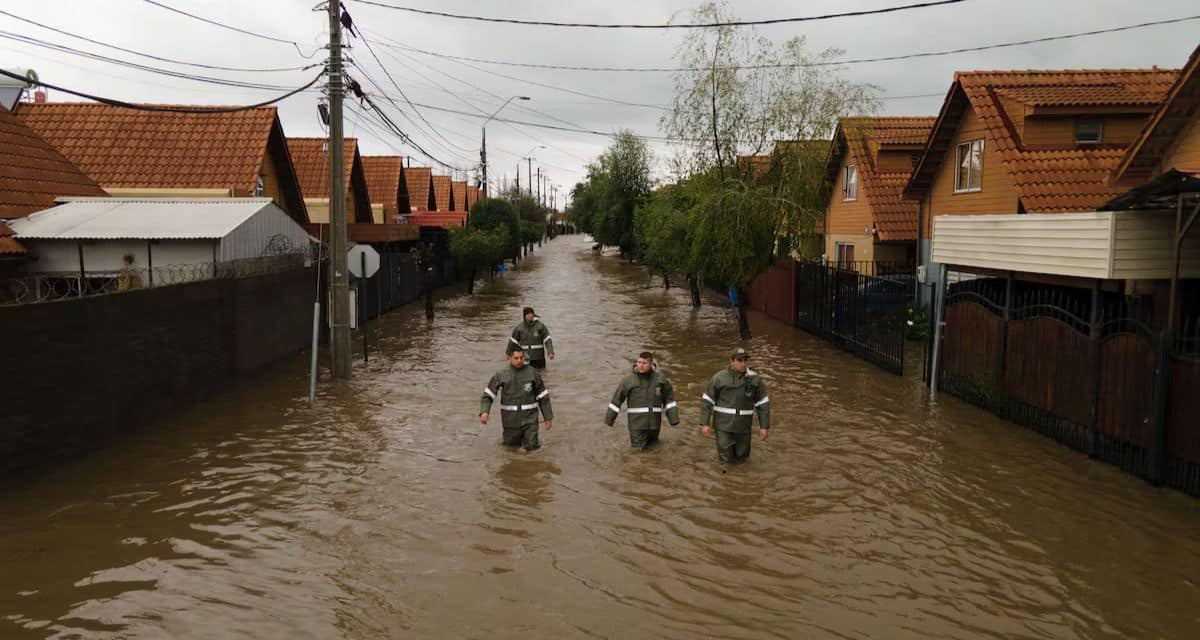 Alejandro Sepúlveda advierte por lluvias en la Región Metropolitana y revela las comunas con mayores acumulados