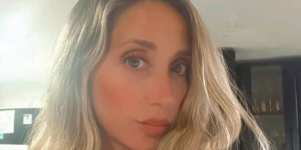 María Teresa Órdenes, esposa de Américo, luce una atrevida vestimenta en una fotografía publicada en Instagram