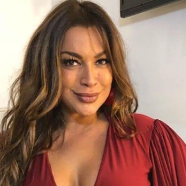 Marlen Olivari luce renovada apariencia con ajustado body negro durante ensayo con su equipo de baile